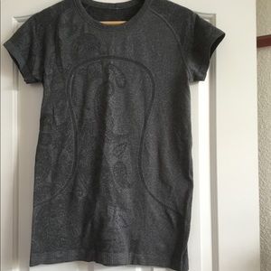 Lululemon Grey T-Shirt